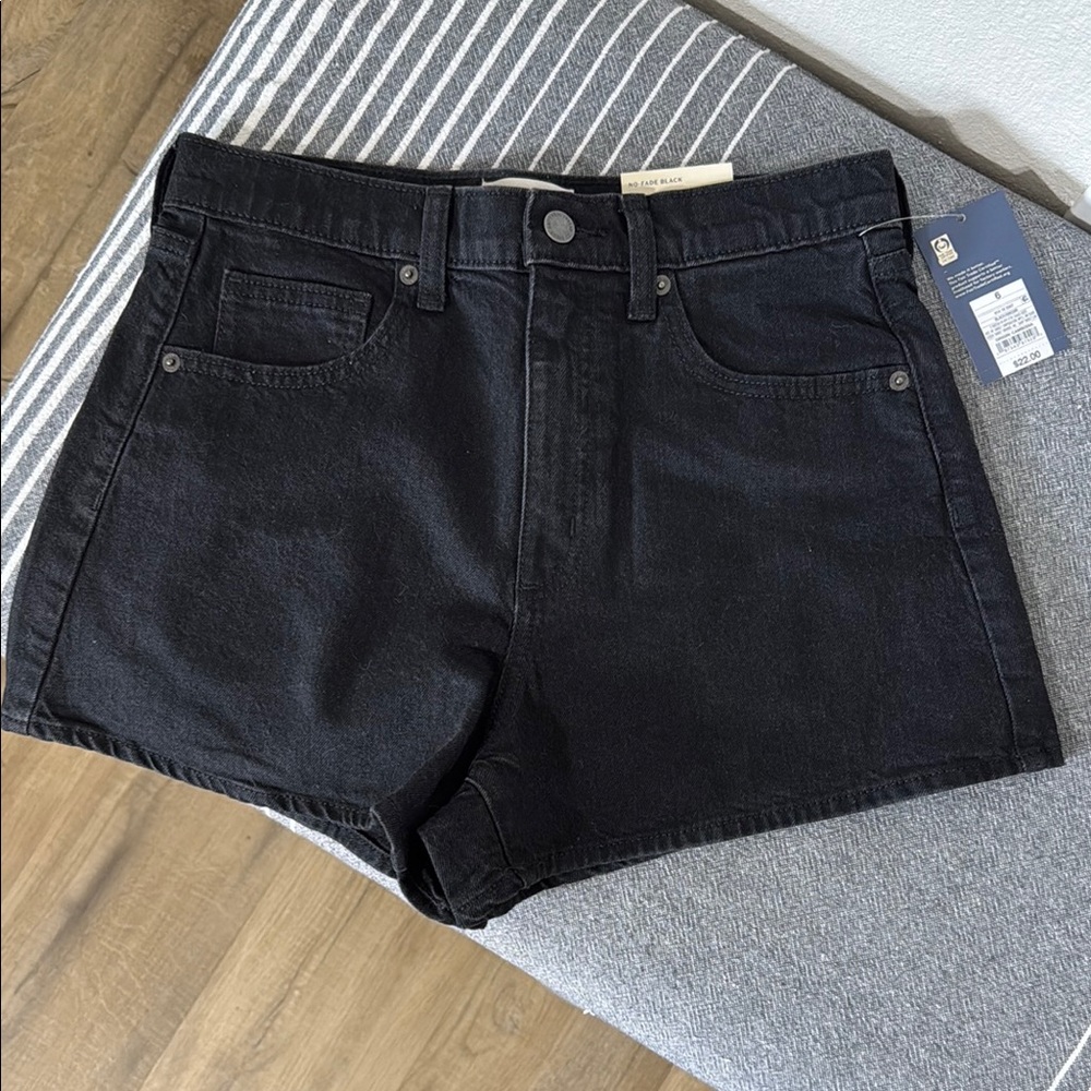 Universal Thread Black Jean Shorts High-Waisted Raw Hem